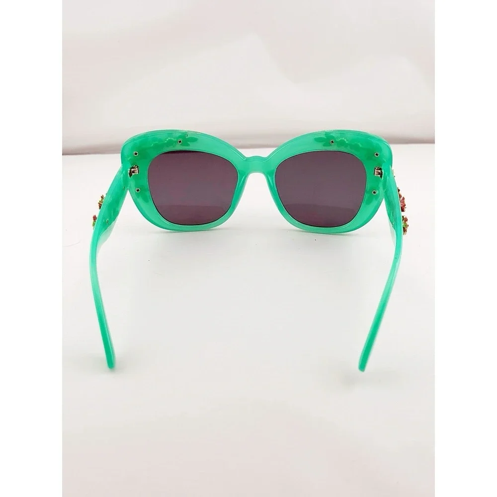 Mint Green Retro Style Oversized Cat Design With Floral Foliage Sunglasses